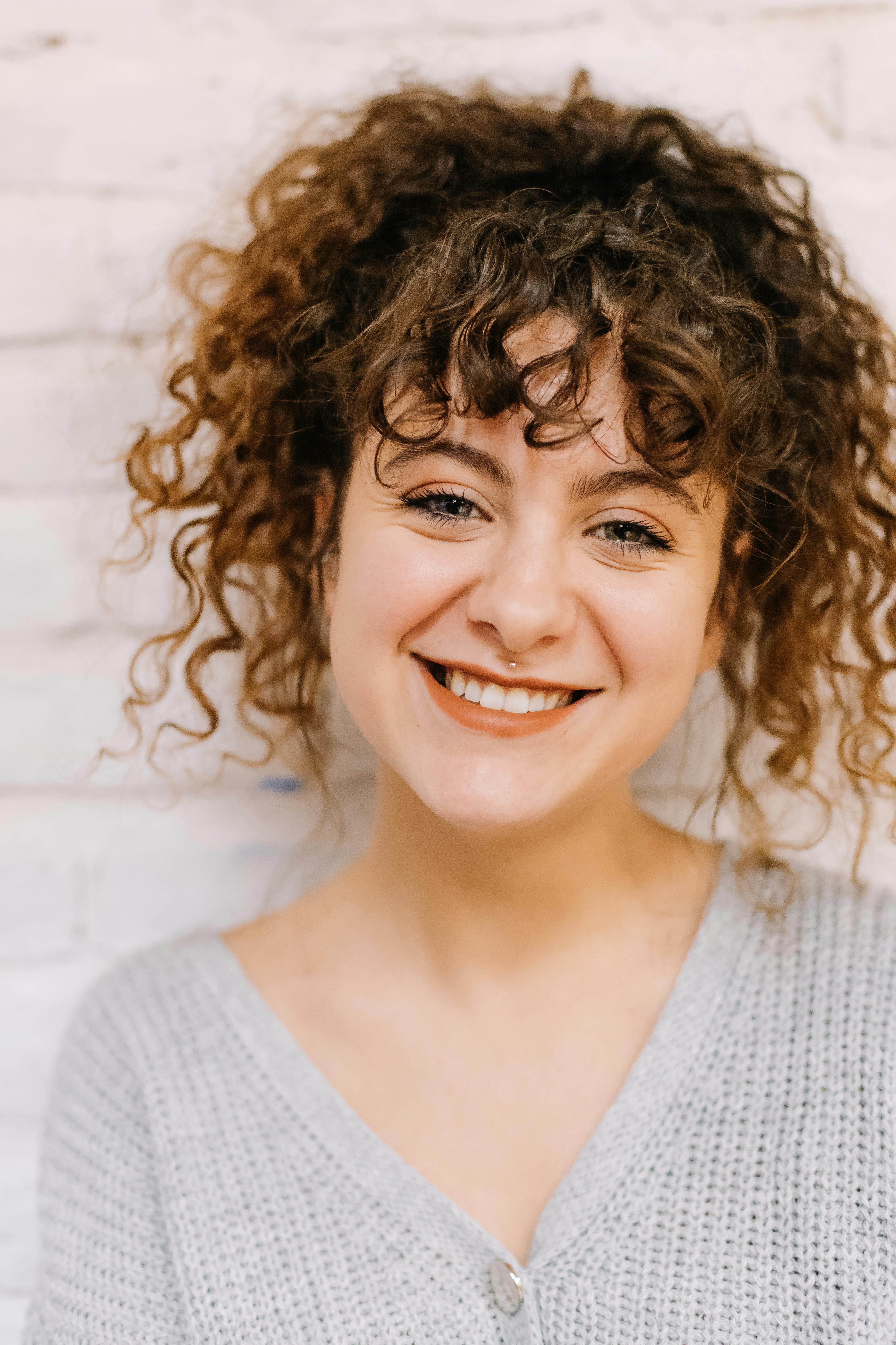 Sarah Thompson (Parent of Olivia, Sydney)